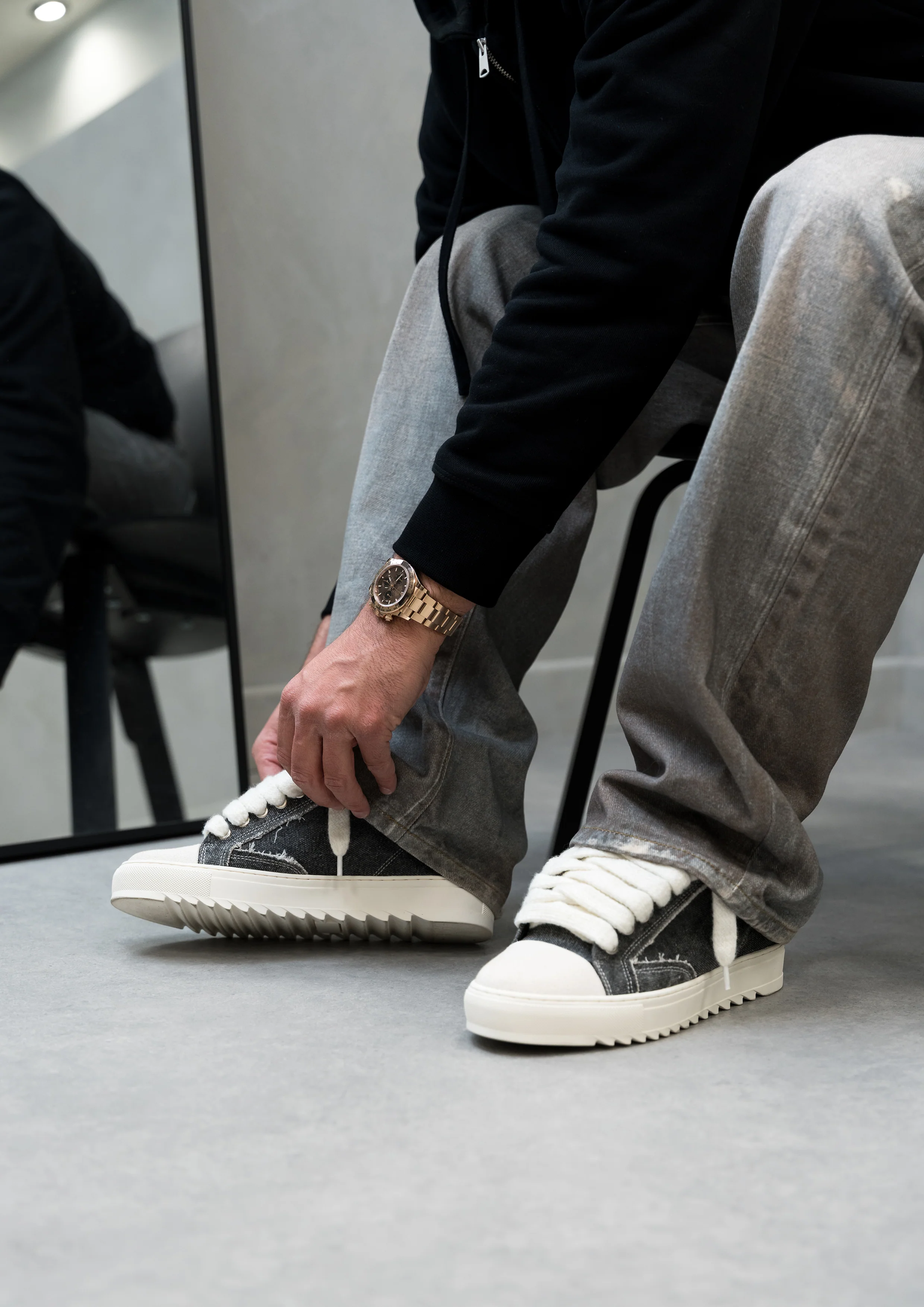 Atelier - Frayed Canvas Black - Image 3